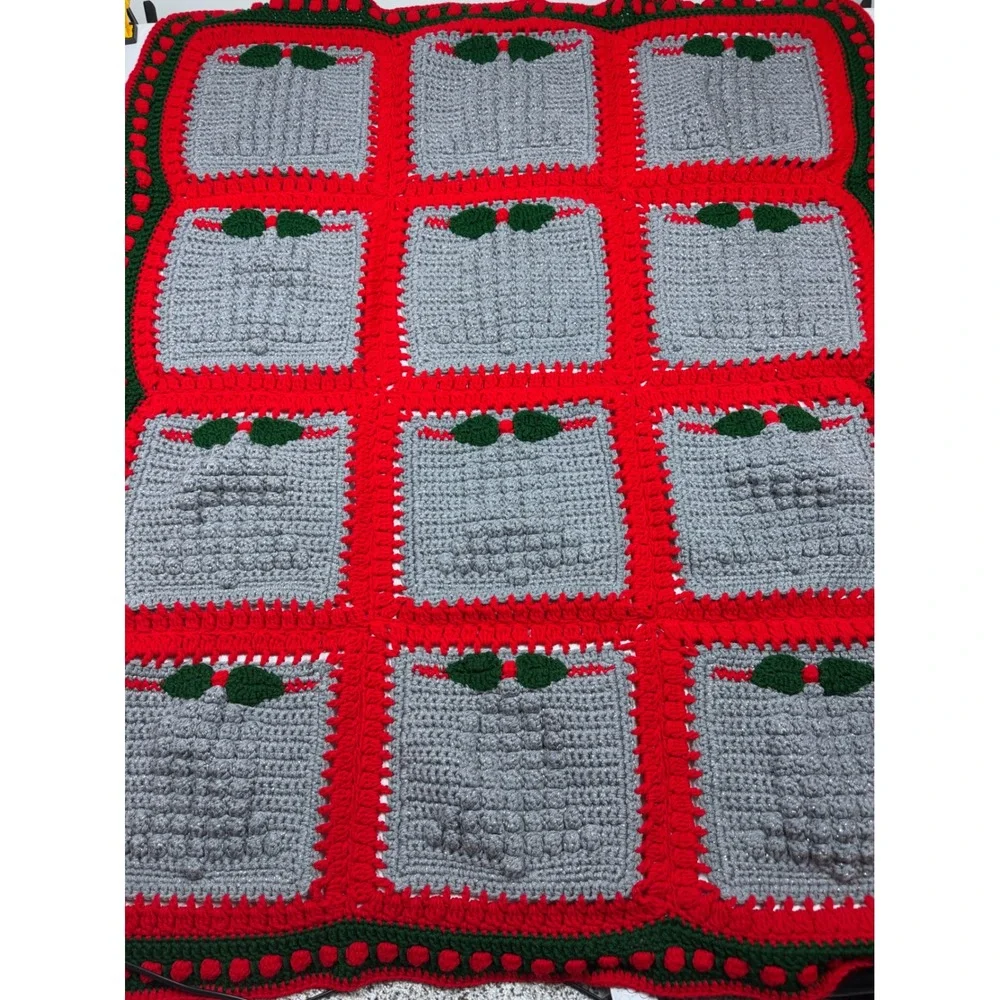 Handmade Crochet Bell Blanket 50x42 Red Grey Holiday‎ Bobble Throw